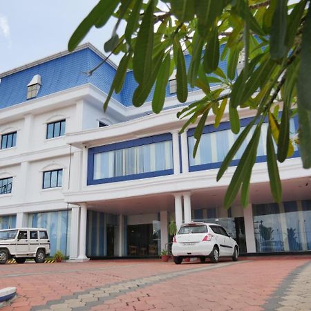 Karthika Residency Ξενοδοχείο Kilimanur Εξωτερικό φωτογραφία